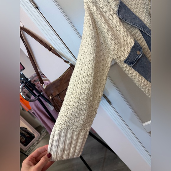 Cream Knit Cardigan with Blue Denim Collar - Picture 6 of 7